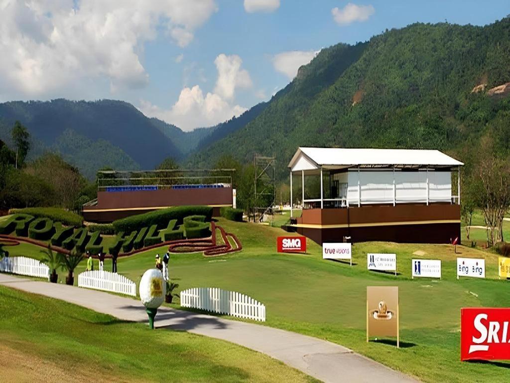 Royal Hills Golf Resort y Spa Nakhon Nayok Exterior foto